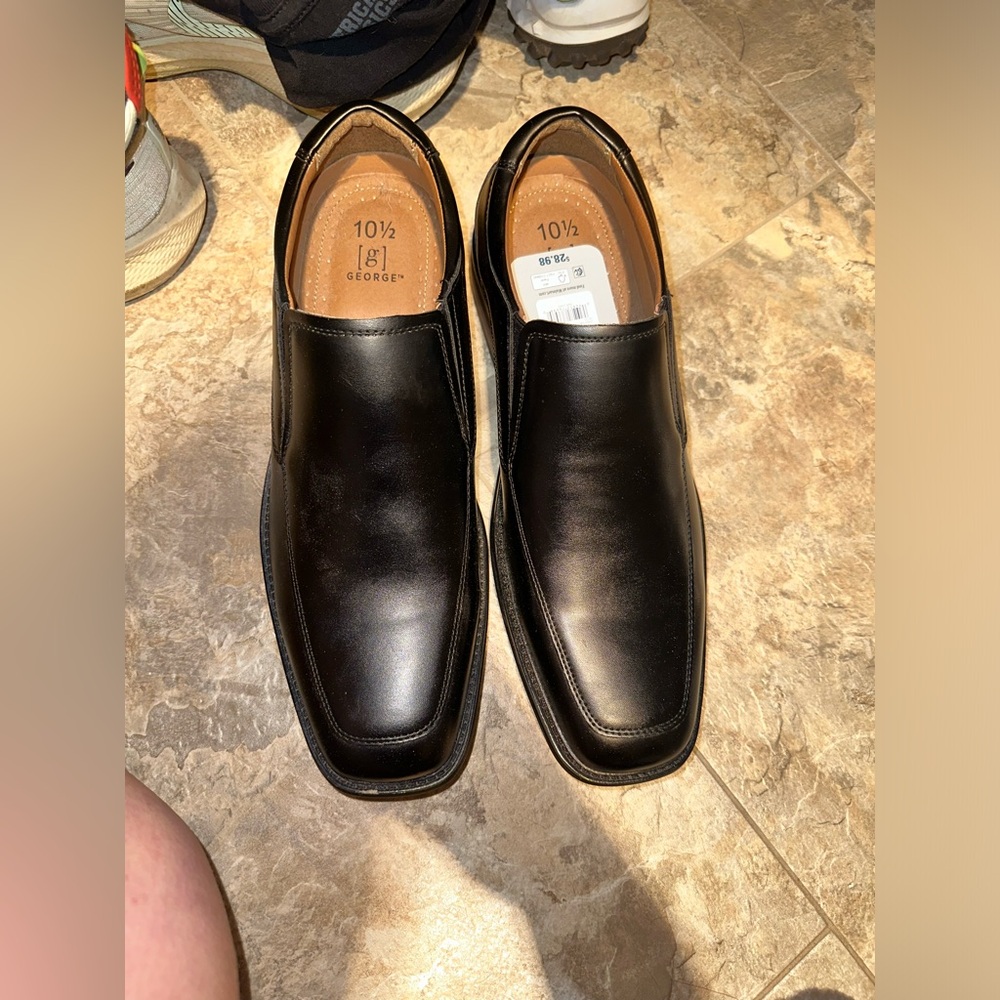 Men dress shoes NEW